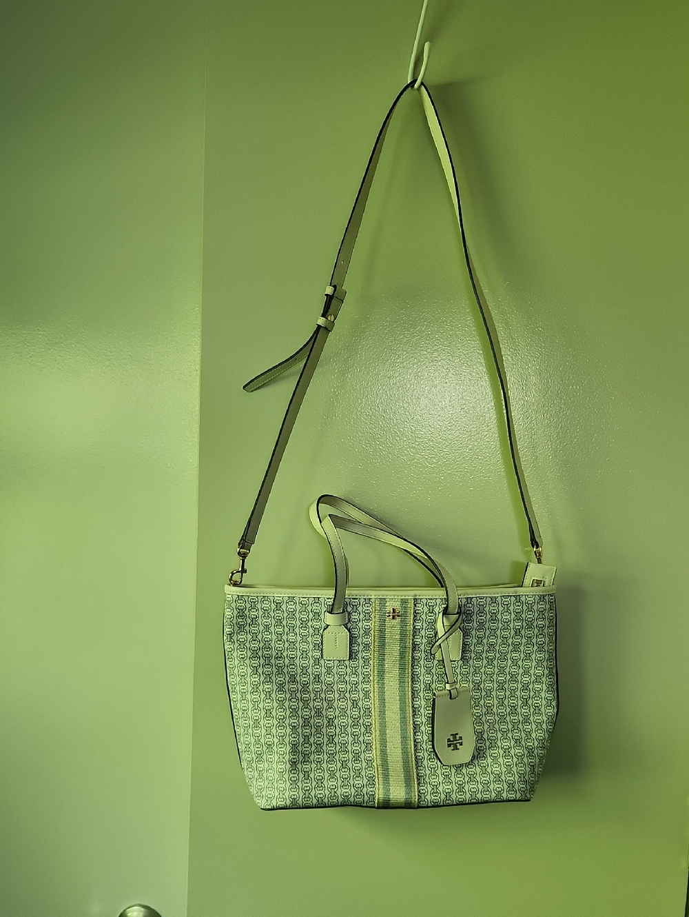 Tory Burch Light Blue, Cream and Taupe Logo Tote/Purse and Complimenting Wallet - Picture 4 of 16